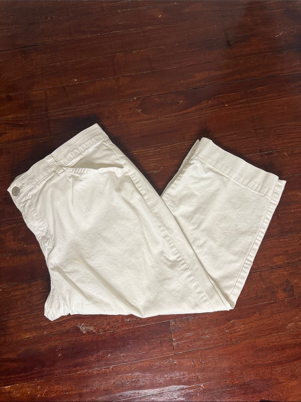 Bandolino White Ankle Crop Pants